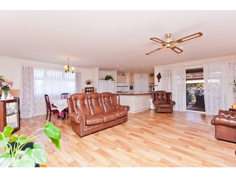 97a Walter Road East, Bassendean WA 6054