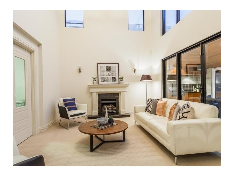 10 Helpman Close, Mosman Park WA 6012