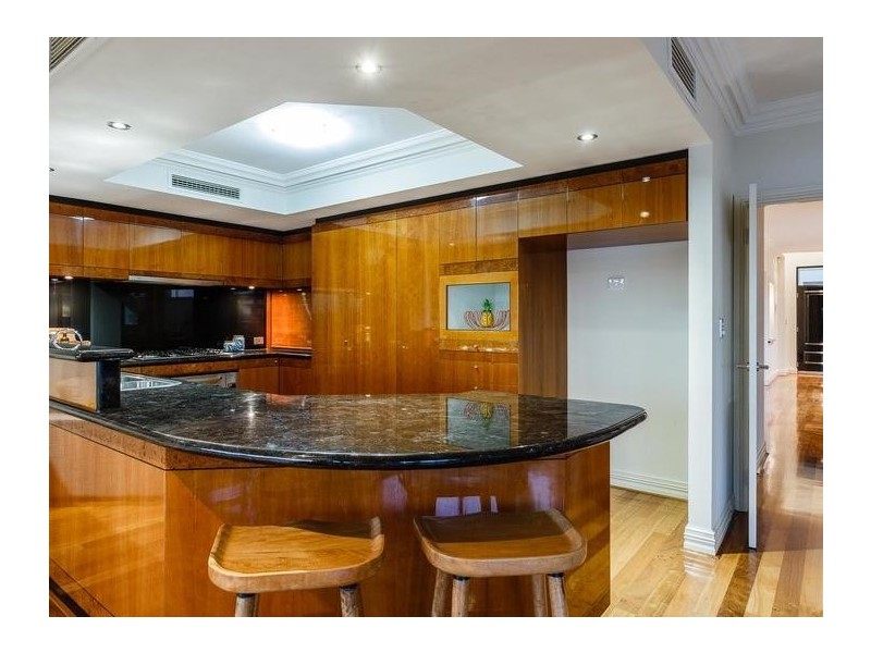 10 Helpman Close, Mosman Park WA 6012