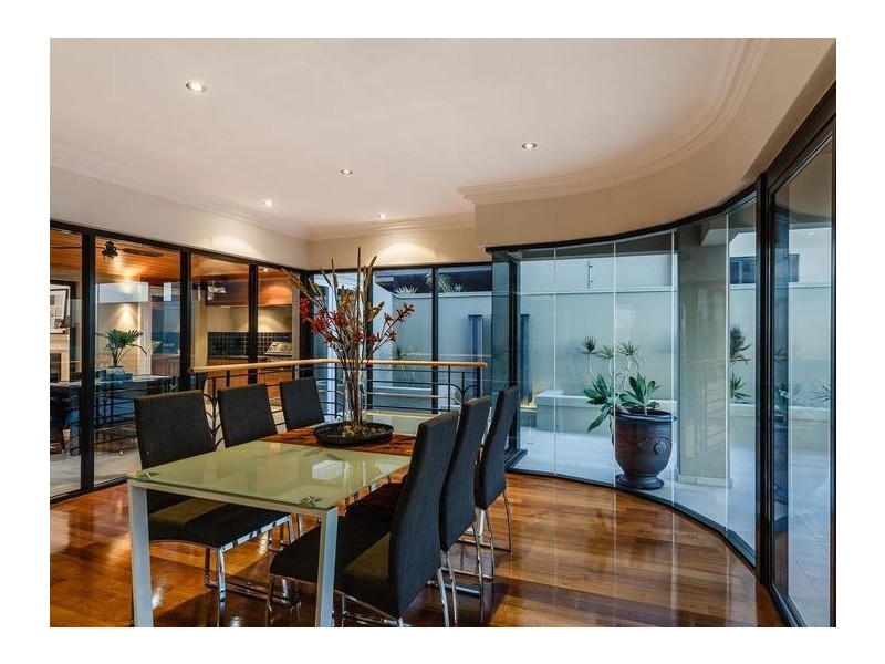 10 Helpman Close, Mosman Park WA 6012