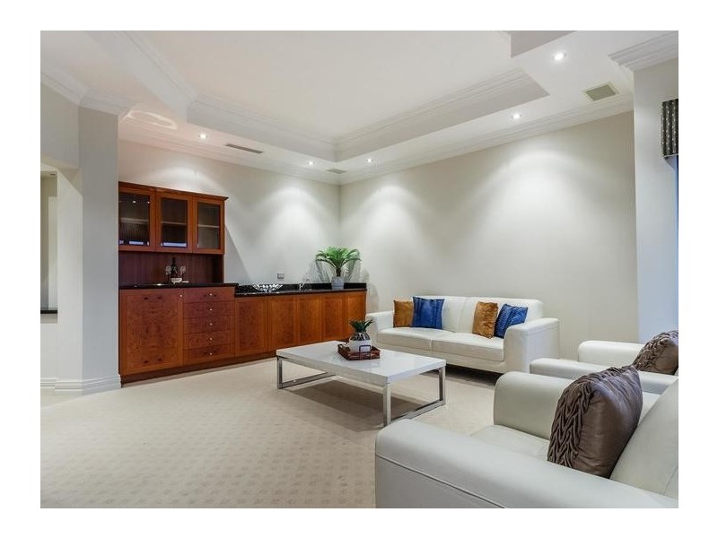 10 Helpman Close, Mosman Park WA 6012