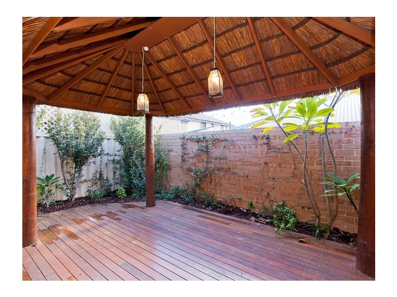 3/317 Scarborough Beach Road, Woodlands WA 6018