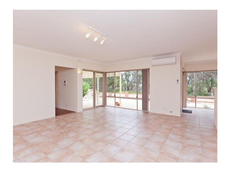 9 Lambeth Mews, Mount Claremont WA 6010