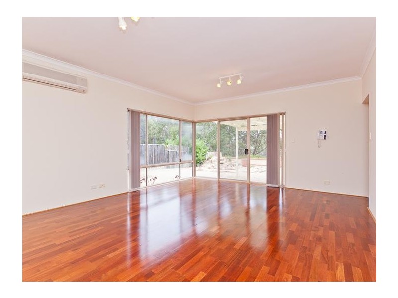 9 Lambeth Mews, Mount Claremont WA 6010