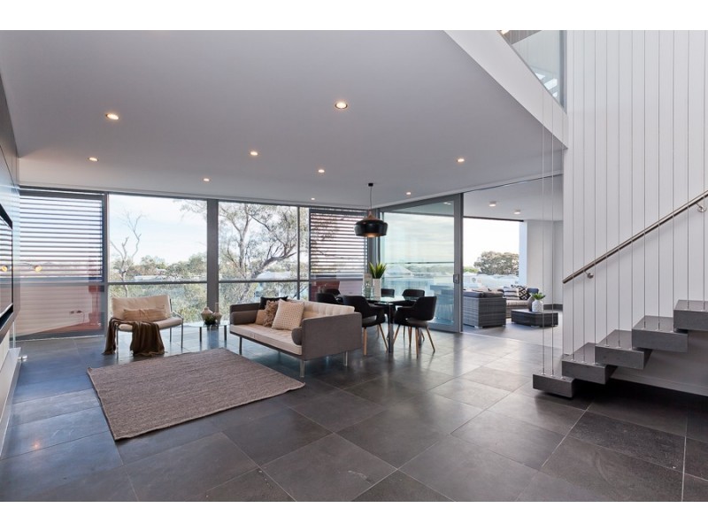 154/2 Milyarm Rise, Swanbourne WA 6010