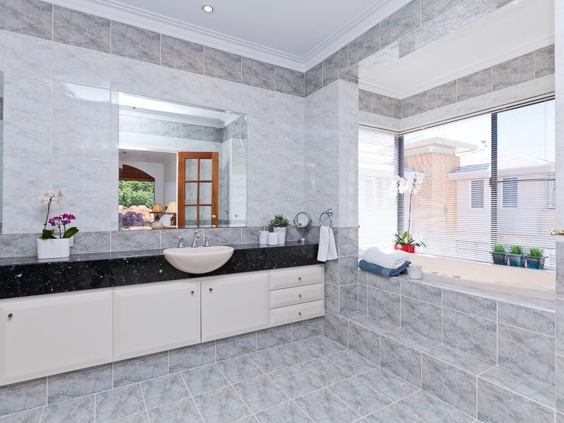 41 The Avenue, Nedlands WA 6009