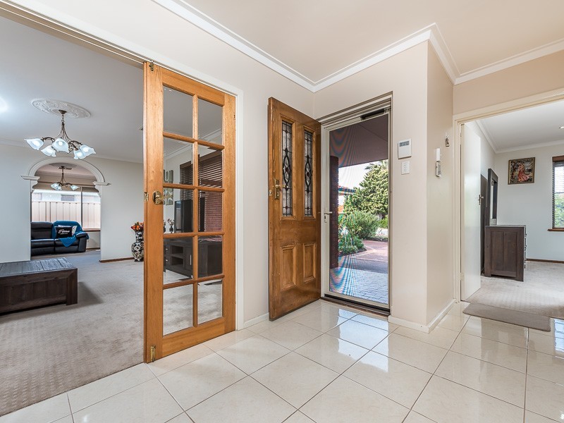 35 Avocet Road, Stirling WA 6021