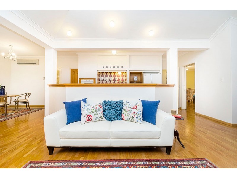 53 Somerset Crescent, Mosman Park WA 6012