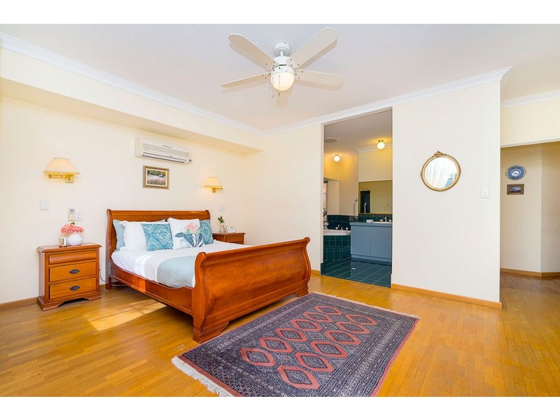 53 Somerset Crescent, Mosman Park WA 6012