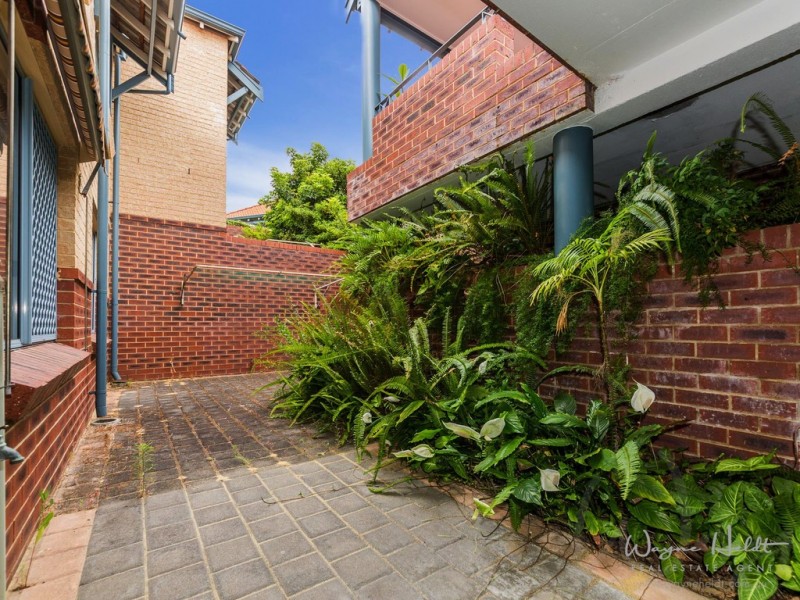 2/87 Glanton Way, Dianella WA 6059