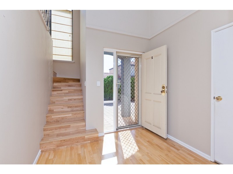 2/28 Odin Road, Innaloo WA 6018