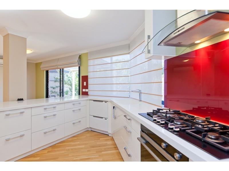 2/28 Odin Road, Innaloo WA 6018