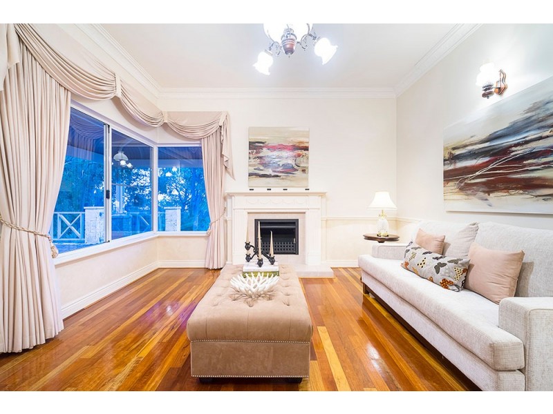 120 Weir Road, Baskerville WA 6056
