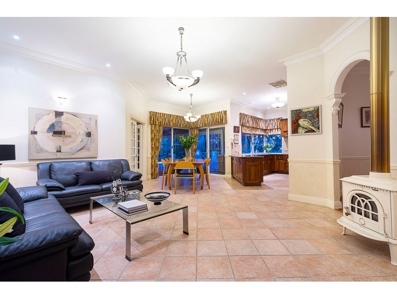 120 Weir Road, Baskerville WA 6056
