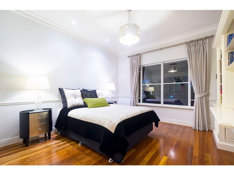120 Weir Road, Baskerville WA 6056