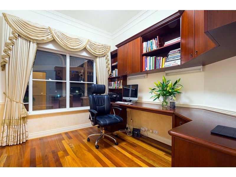 120 Weir Road, Baskerville WA 6056