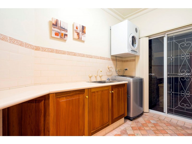 120 Weir Road, Baskerville WA 6056