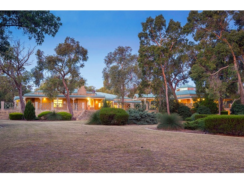120 Weir Road, Baskerville WA 6056