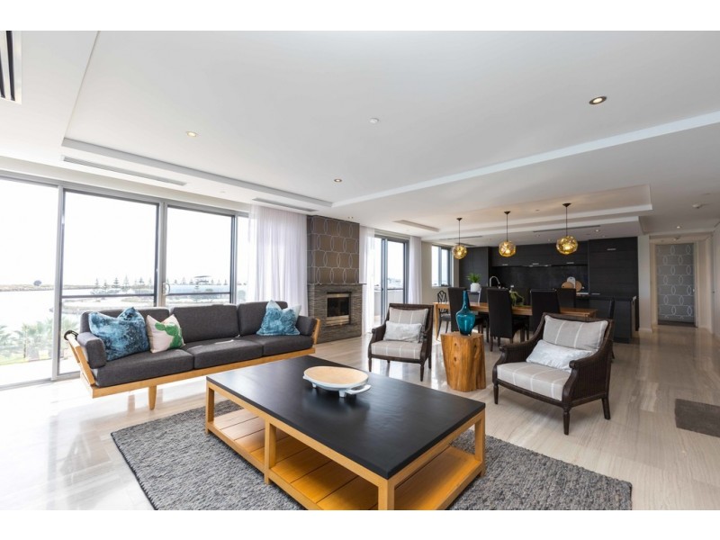 4/11 Galileo Loop, Mandurah WA 6210