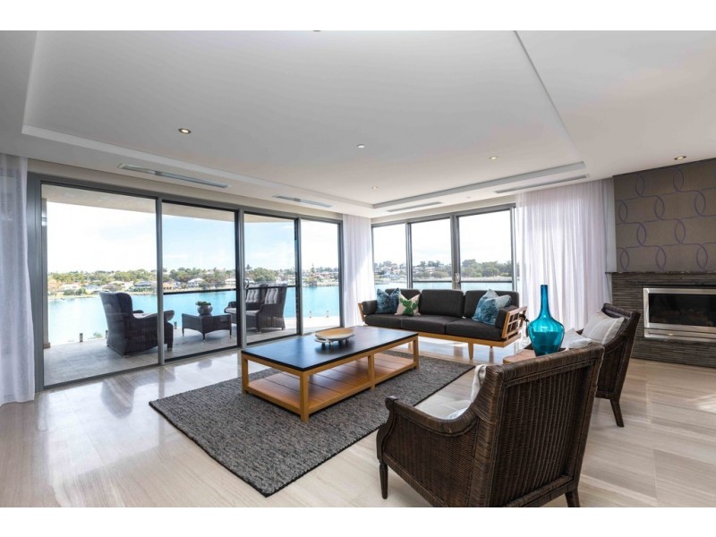4/11 Galileo Loop, Mandurah WA 6210