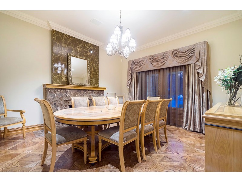 17 Allenby Road, Dalkeith WA 6009