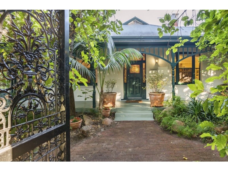 21 Melville Street, Claremont WA 6010