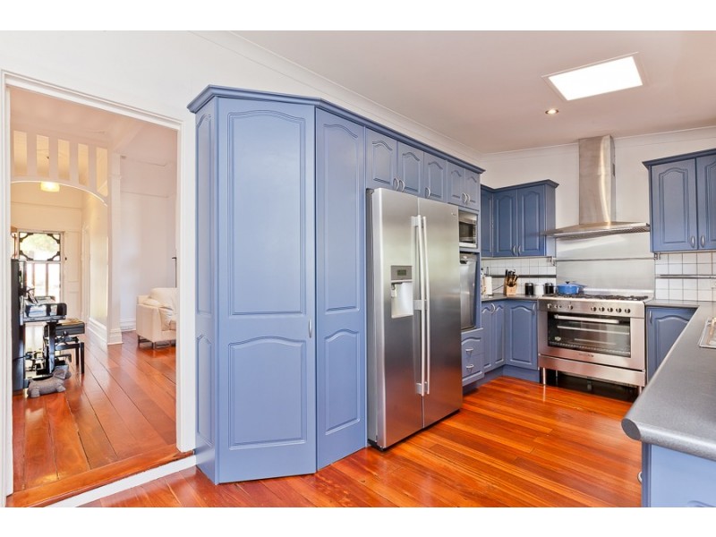 8 Horgan Street, Mosman Park WA 6012