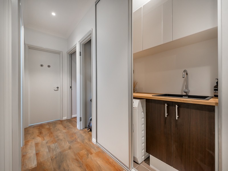 6 Denver Close, Currambine WA 6028