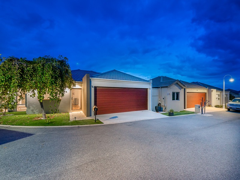 6 Denver Close, Currambine WA 6028