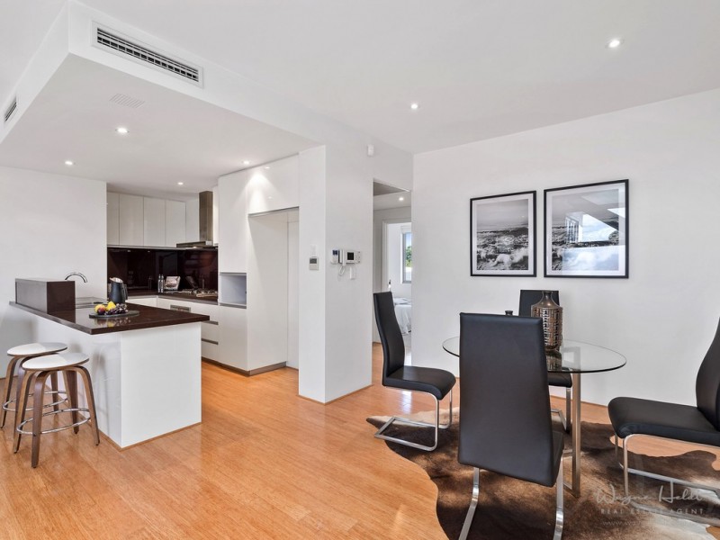 2/111 Summers Street, Perth WA 6000