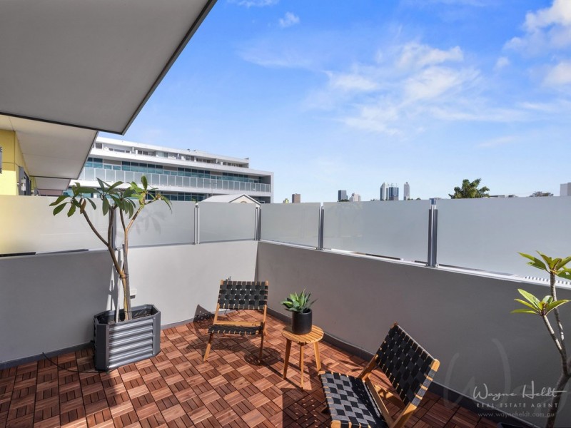 2/111 Summers Street, Perth WA 6000