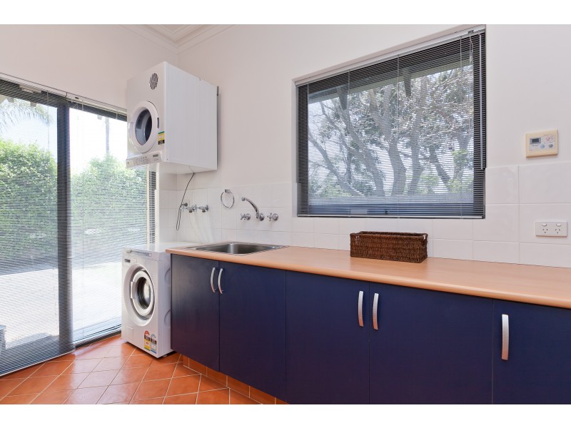 35 Weld Street, Nedlands WA 6009