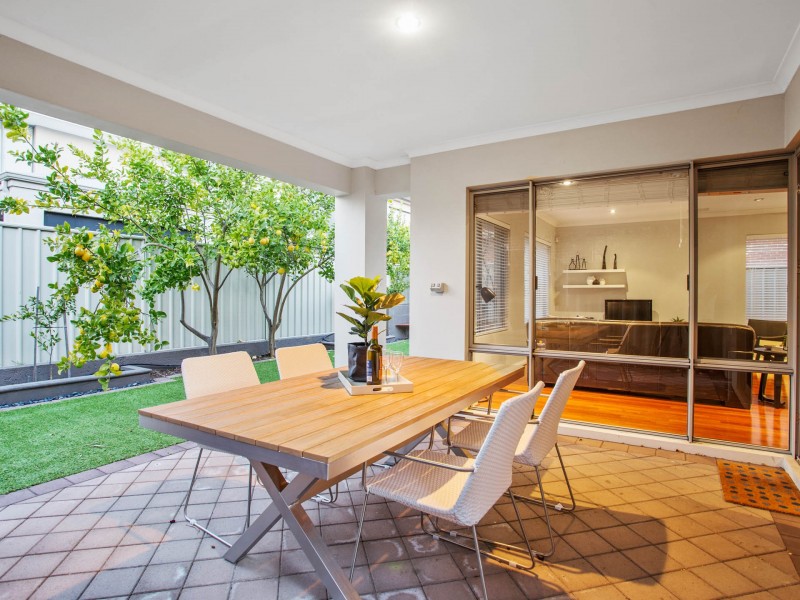 30 Latrobe Street, Yokine WA 6060