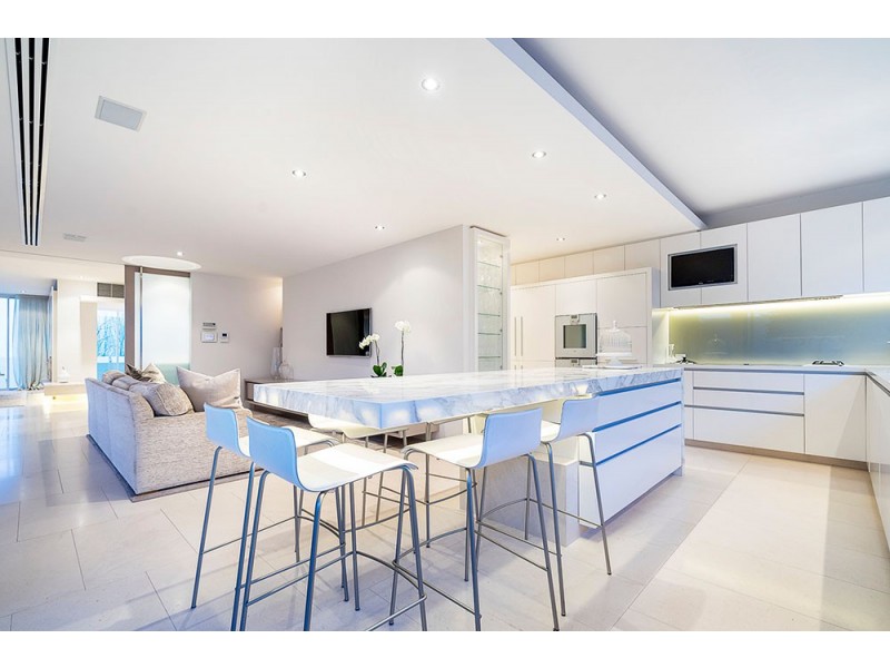 10 Bungalow Court, Peppermint Grove WA 6011