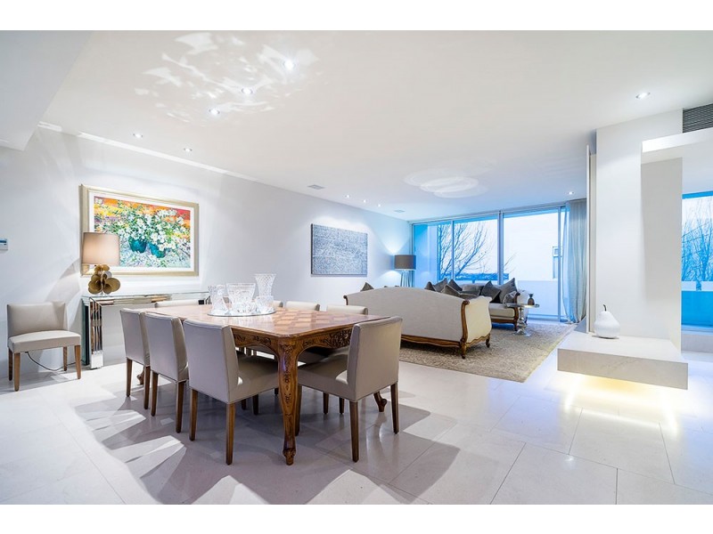 10 Bungalow Court, Peppermint Grove WA 6011