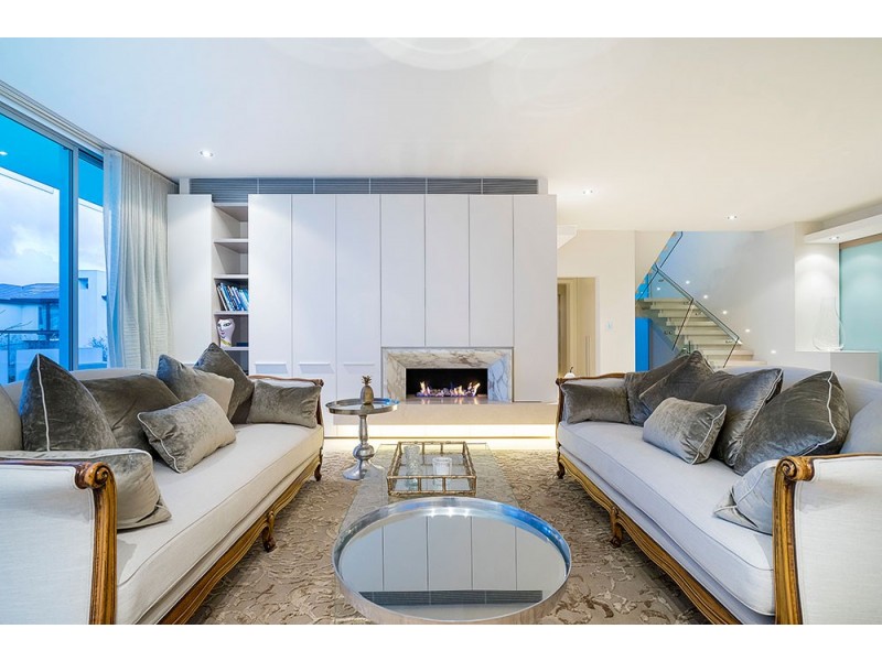 10 Bungalow Court, Peppermint Grove WA 6011