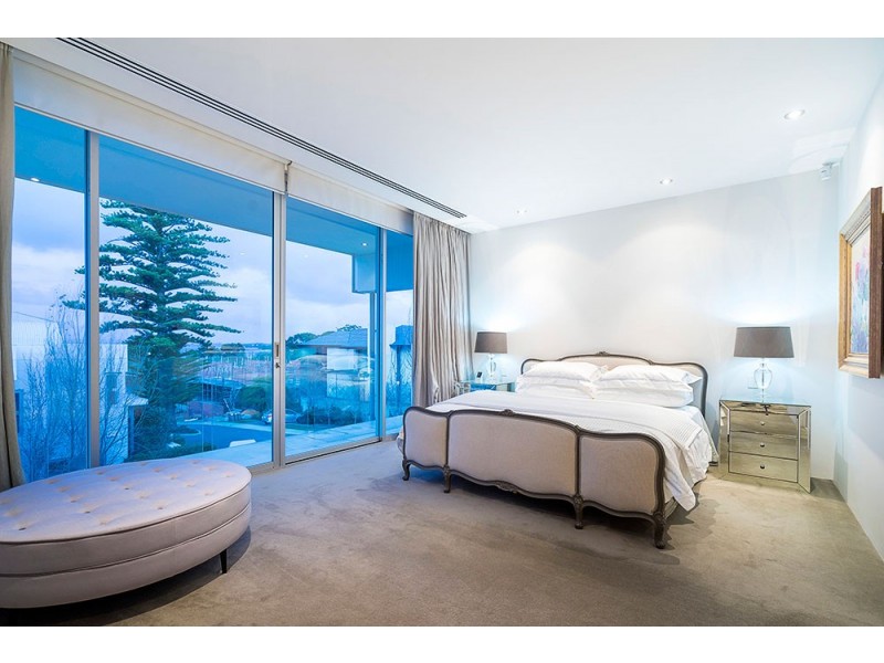 10 Bungalow Court, Peppermint Grove WA 6011