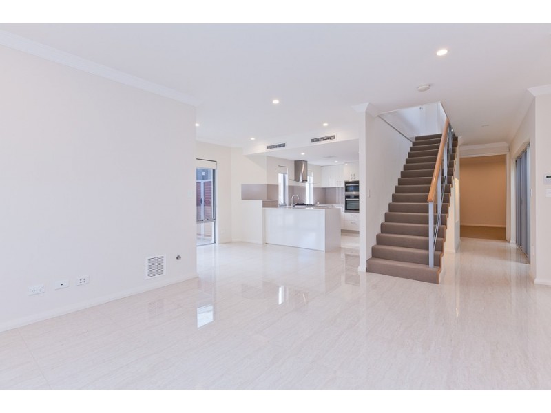 11 Alumni Terrace, Churchlands WA 6018