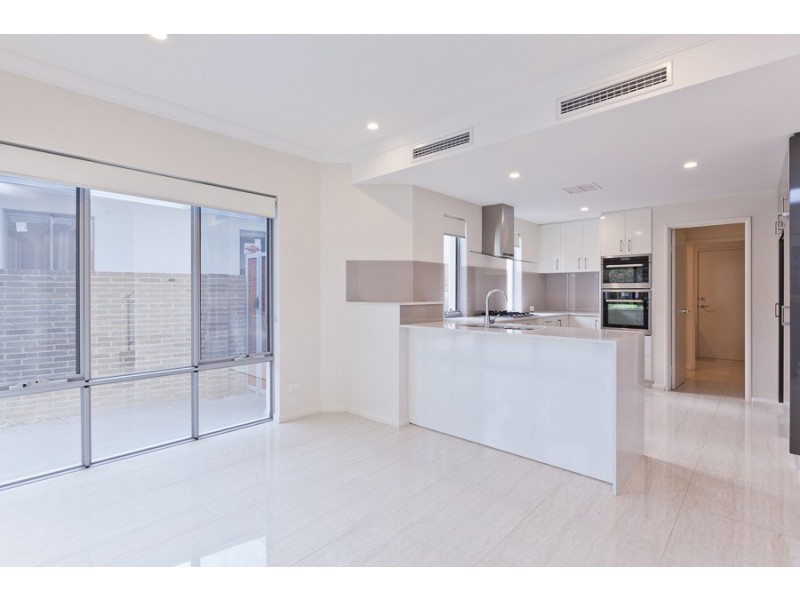 11 Alumni Terrace, Churchlands WA 6018