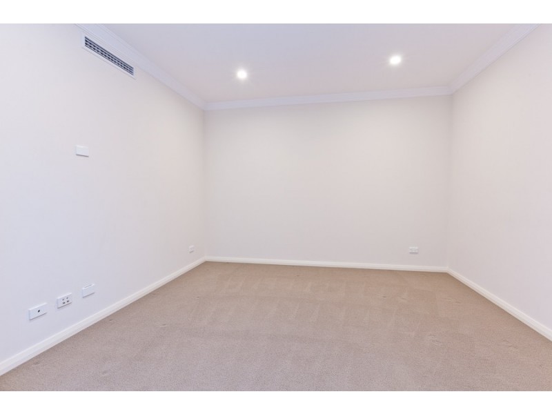 11 Alumni Terrace, Churchlands WA 6018