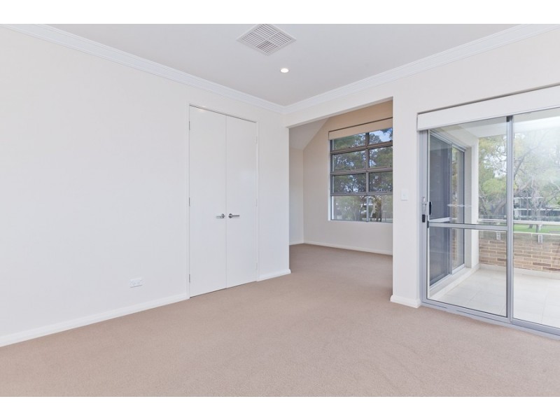 11 Alumni Terrace, Churchlands WA 6018