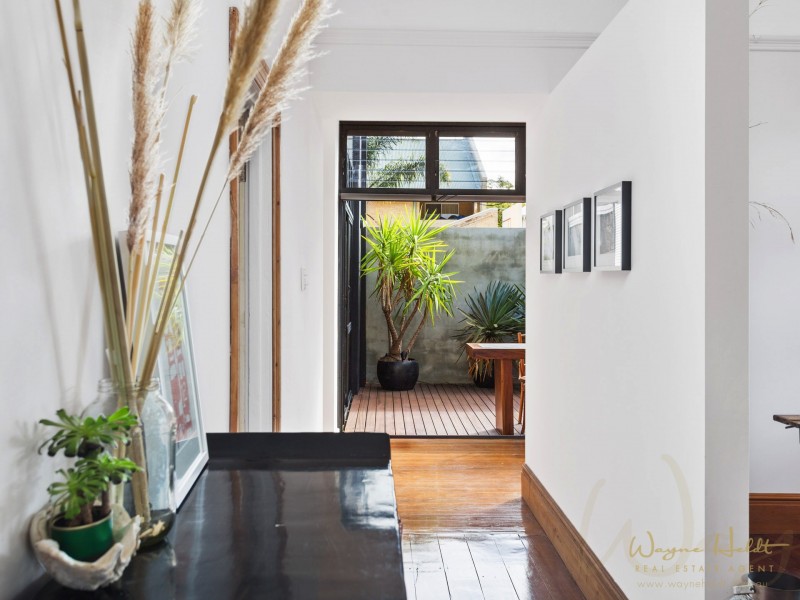 39 Knebworth Avenue, Perth WA 6000