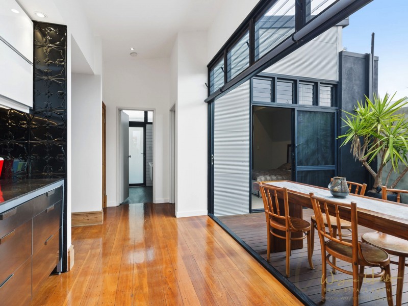 39 Knebworth Avenue, Perth WA 6000