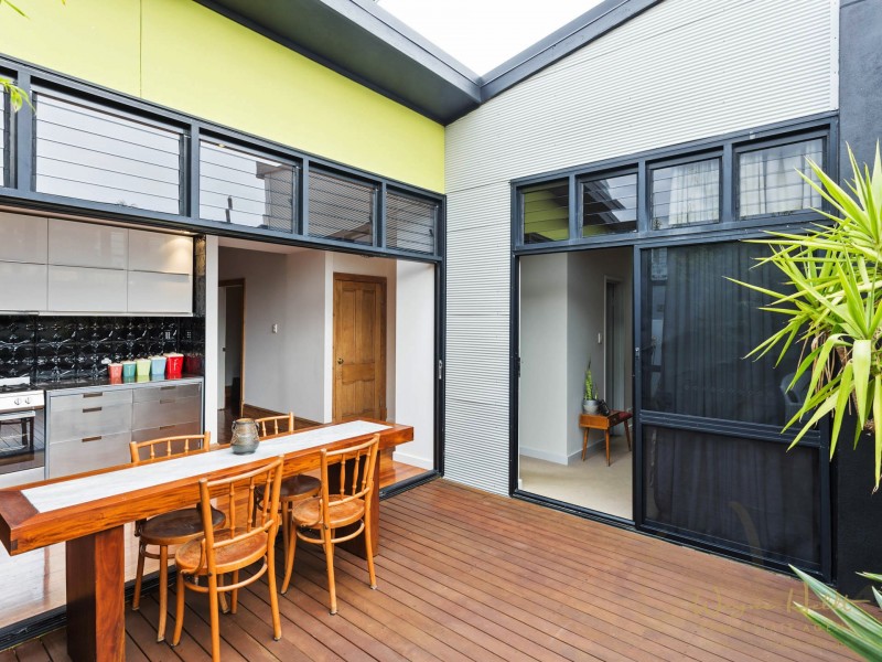 39 Knebworth Avenue, Perth WA 6000