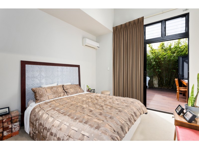 39 Knebworth Avenue, Perth WA 6000