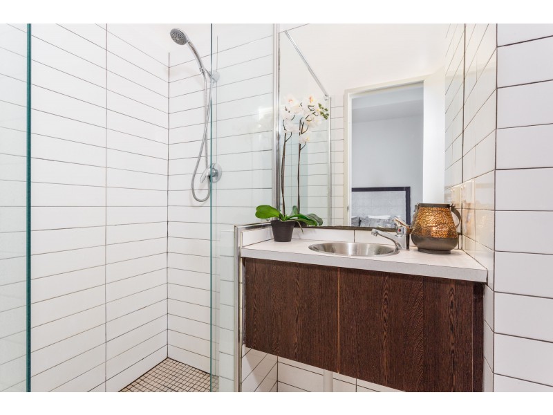 39 Knebworth Avenue, Perth WA 6000