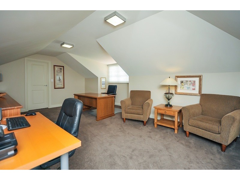 13 Cliff Way, Claremont WA 6010