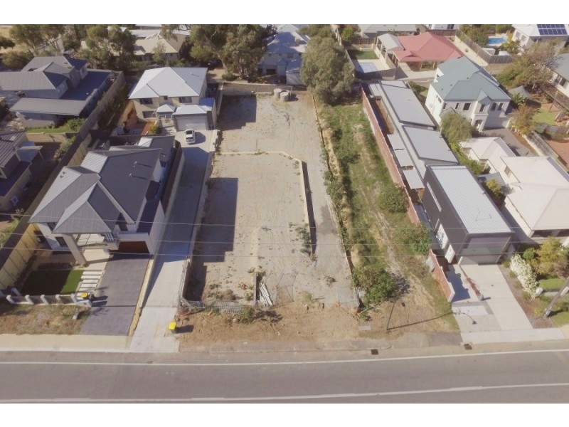 72 & 72A Servetus Street, Swanbourne WA 6010