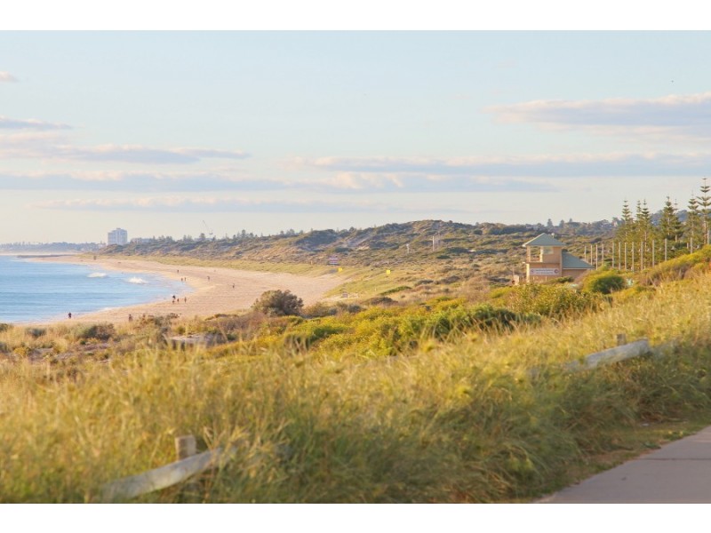 72 & 72A Servetus Street, Swanbourne WA 6010