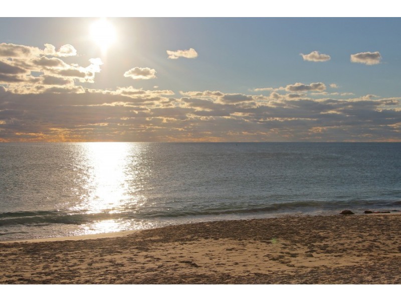 72 & 72A Servetus Street, Swanbourne WA 6010